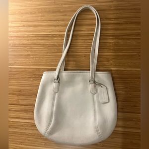 Vintage Coach Shoulder Bag Purse 9996 Medium Framed Pouch